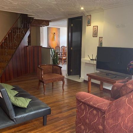Hostel Santa Canela Cuenca Extérieur photo