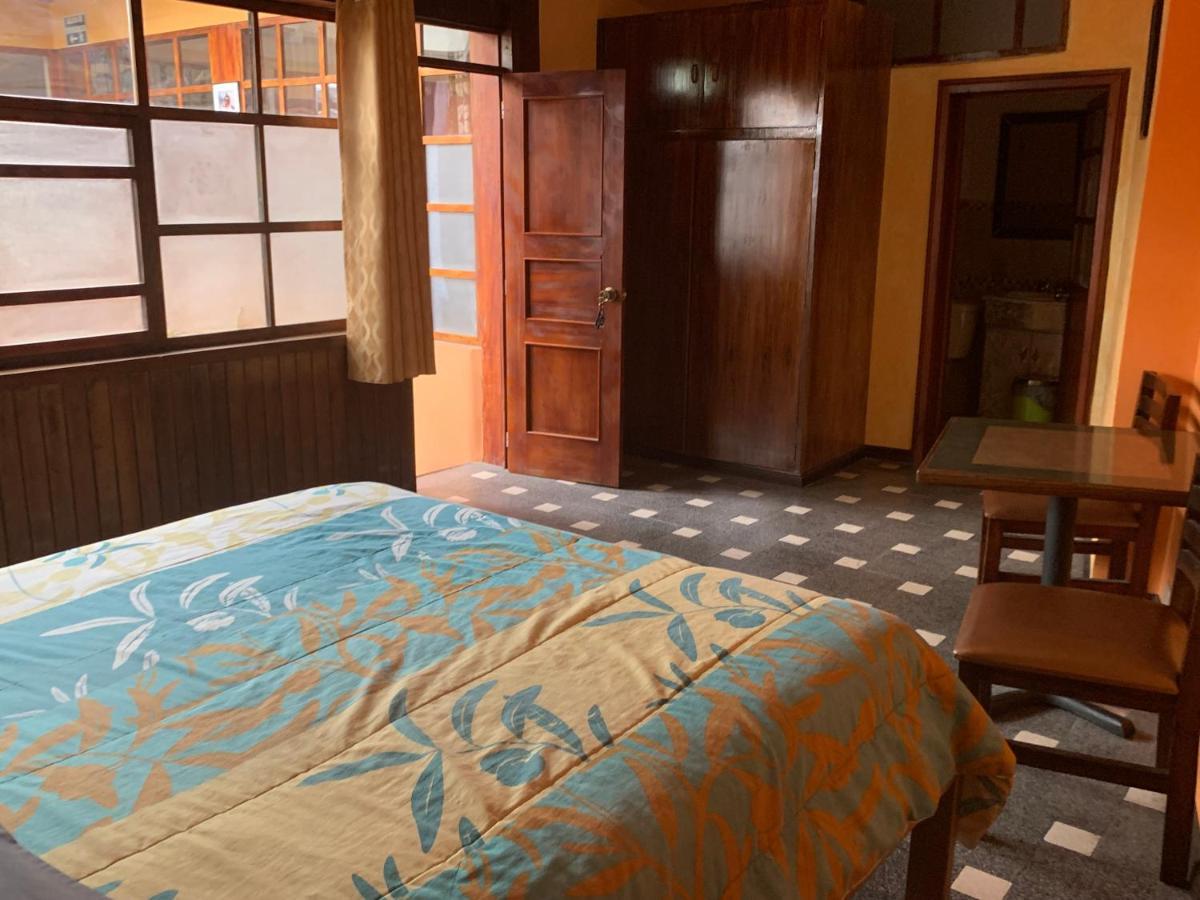 Hostel Santa Canela Cuenca Extérieur photo